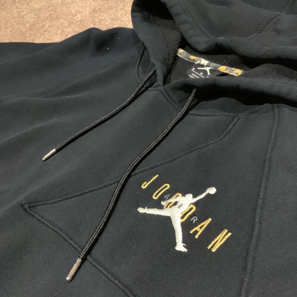 Air Jordan Golden Moments package hoodie.